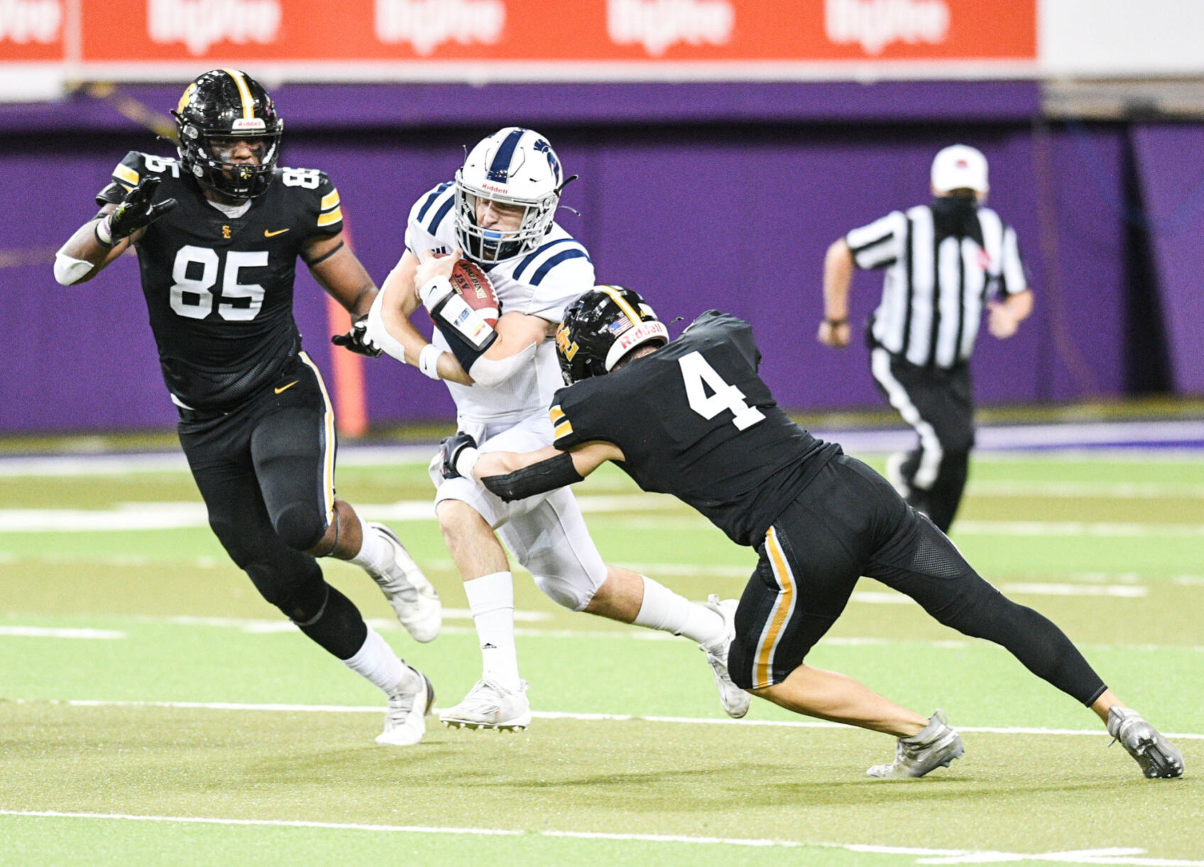 111320-qc-spt-pv-sep-football-007